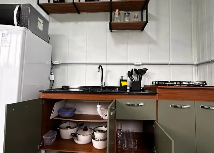 Kitnet Container Com Garagem