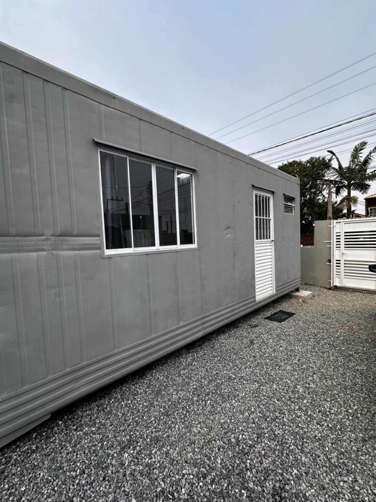 Kitnet Container Com Garagem * Itapema
